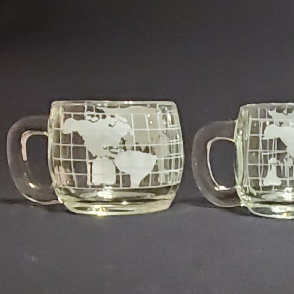 Nestle Frosted Glass World Mugs - Picture 1 of 7